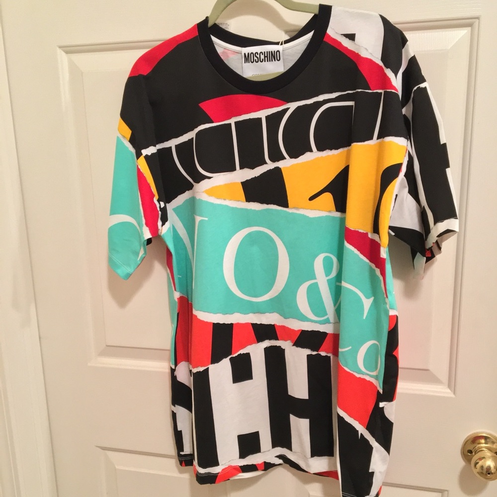 MOSCHINO COUTURE TEAR EFFECT LOGO NWT RARE AUTHENTIC SHORT SLEEVES T-SHIRT